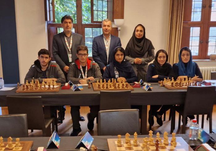 وزیر علوم قهرمانی ایران در مسابقات شطرنج دانشجویان جهان را تبریک گفت